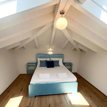 Tropicale Apartment *